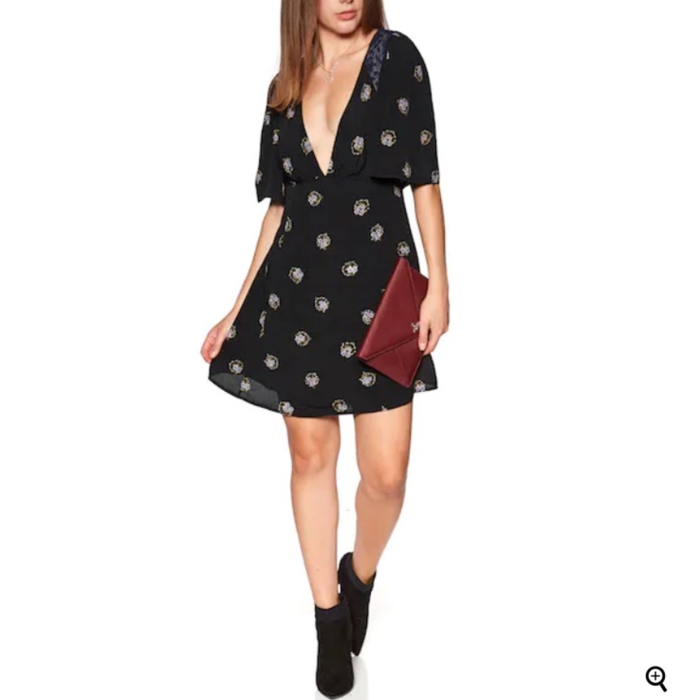 FREE PEOPLE mid sleeves Open back MINI DRESS